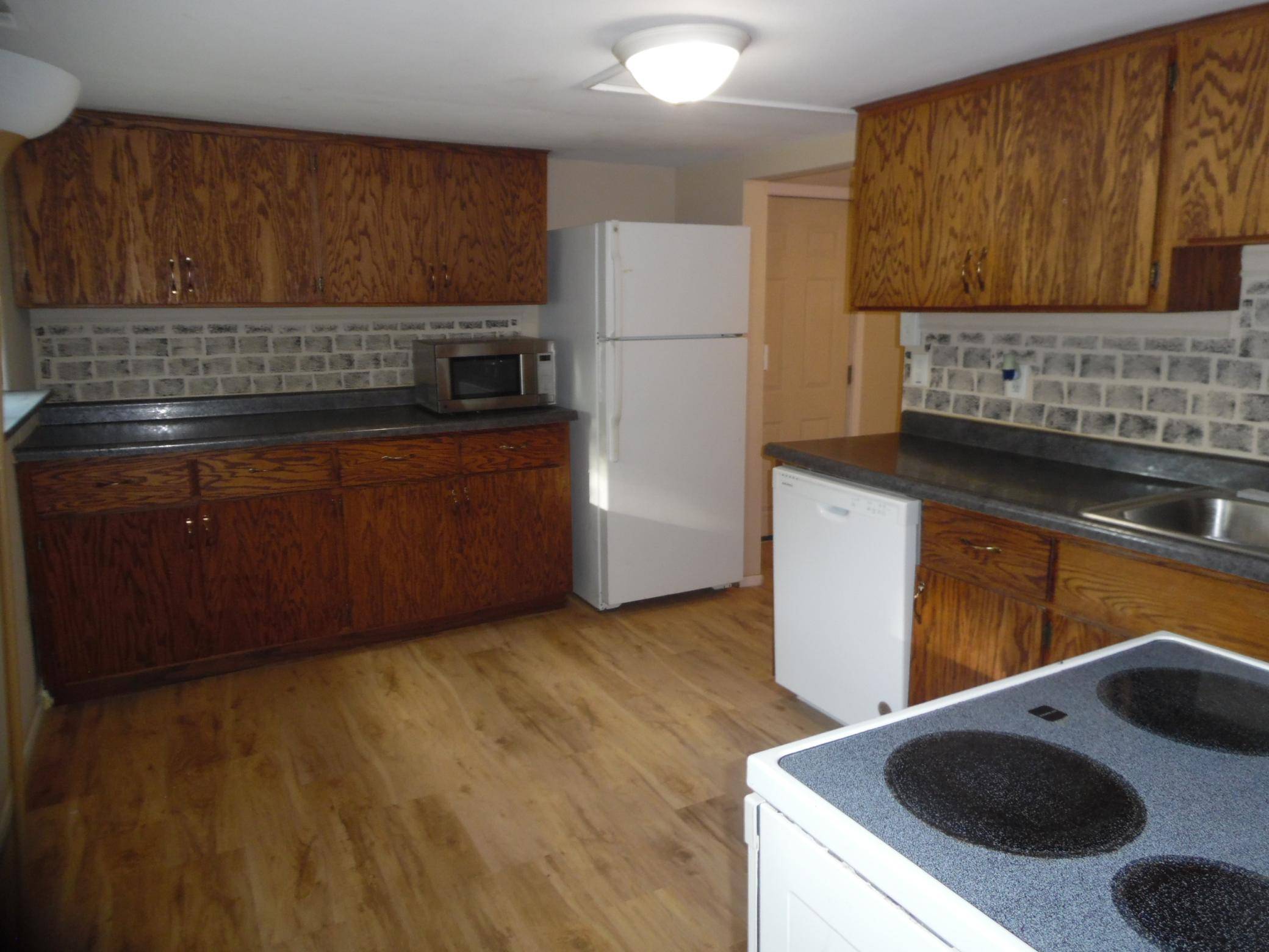 132 6th ST SW, Forest Lake, MN 55025