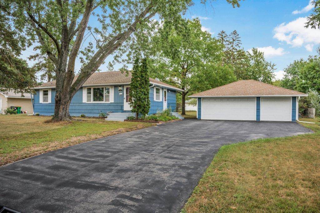 7208 Florida AVE N, Brooklyn Park, MN 55428