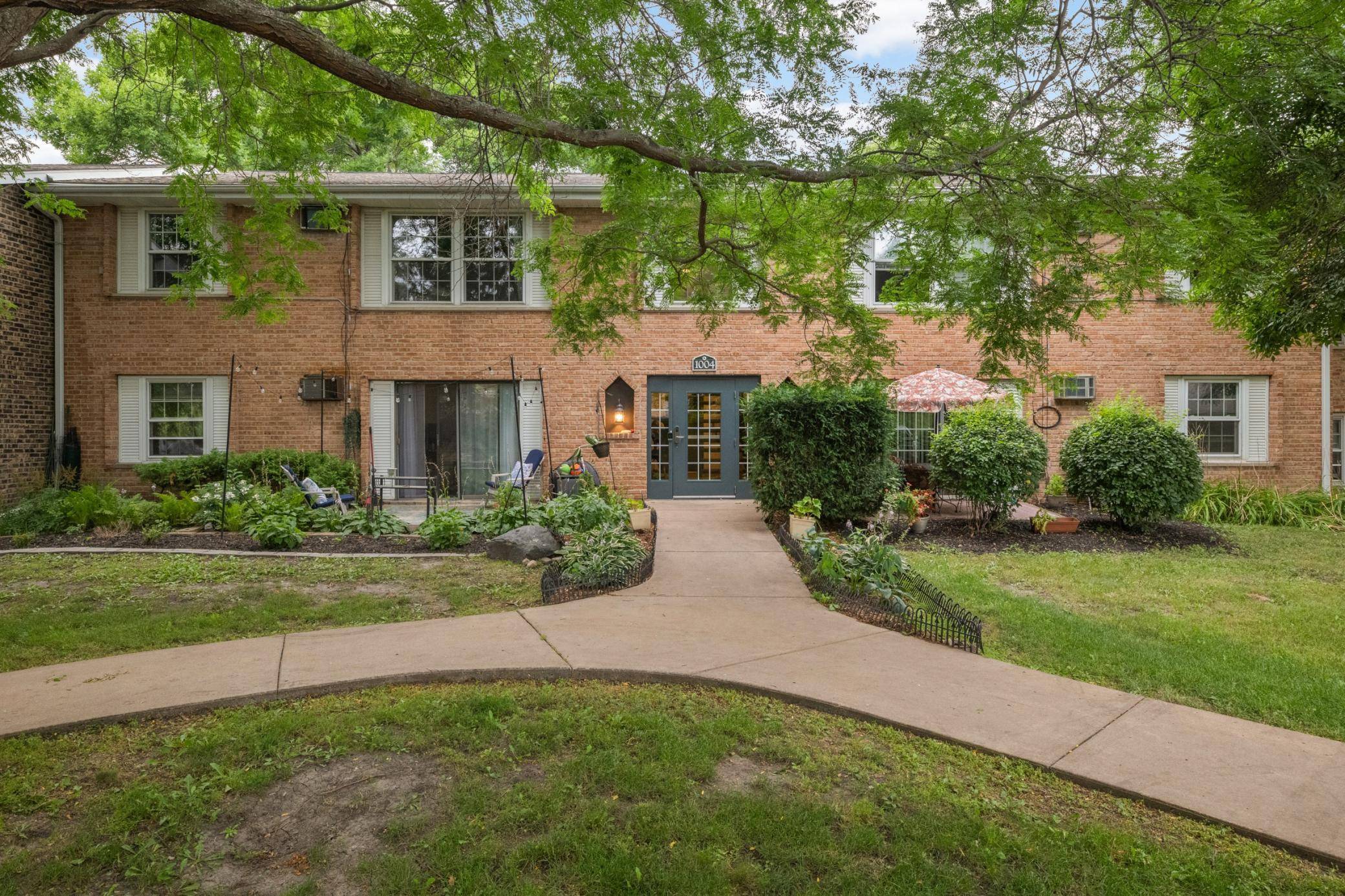 1004 Westbrooke WAY #8, Hopkins, MN 55343