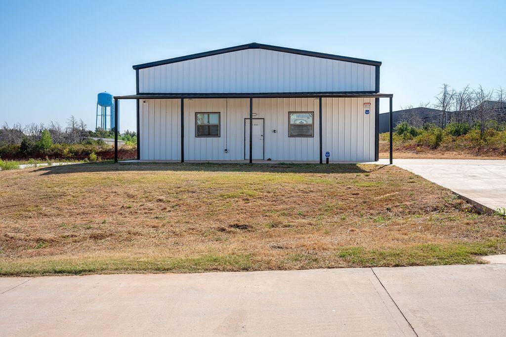 11600 Maui LN, Edmond, OK 73034