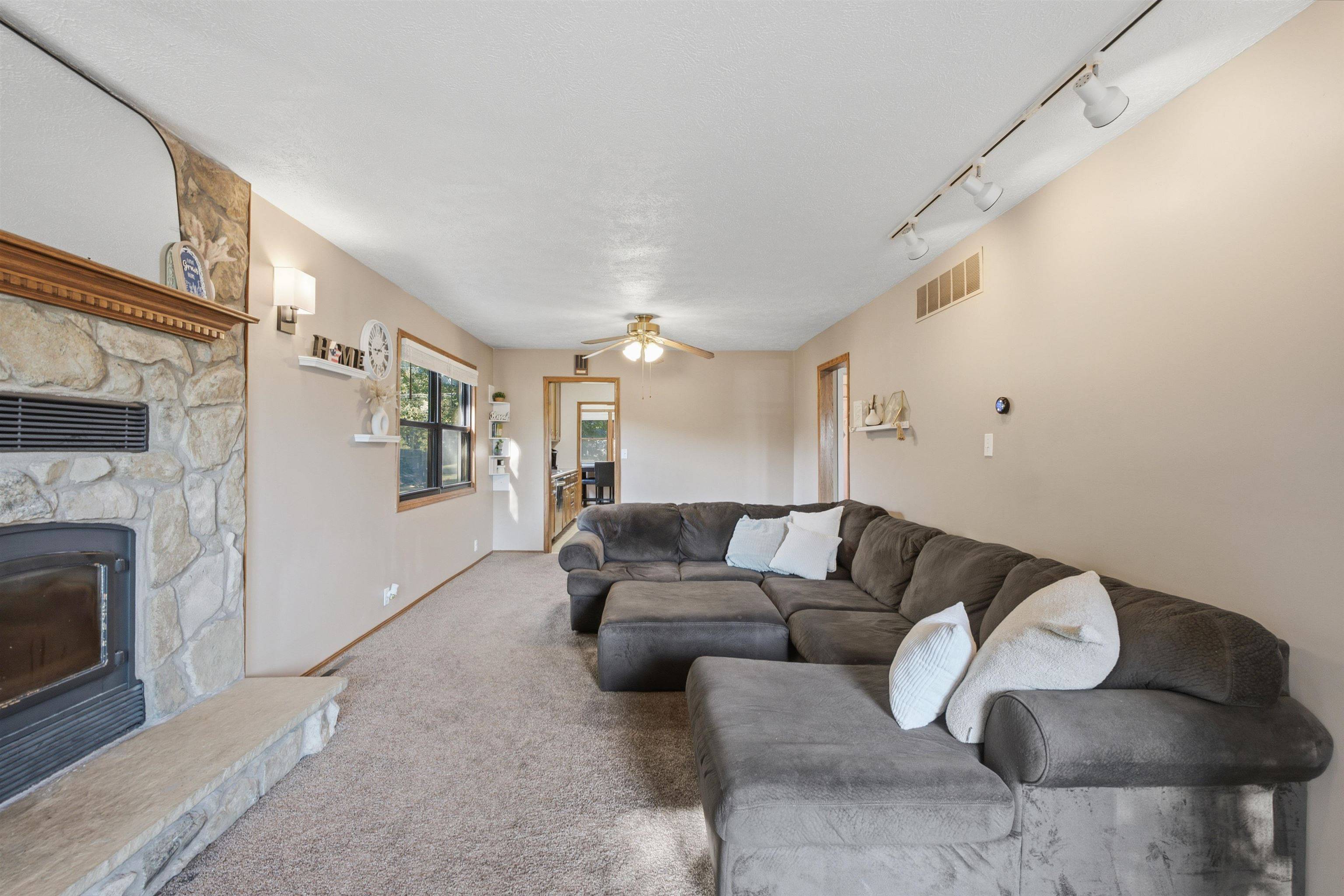 501 S Opal, Maize, KS 67101