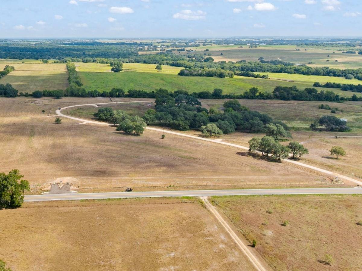 3269 FM 956, Schulenburg, TX 78956