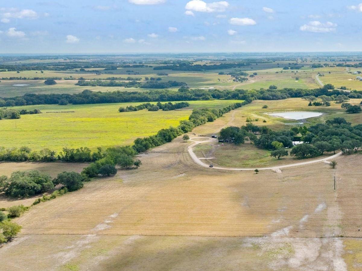 3153 FM 956, Schulenburg, TX 78956
