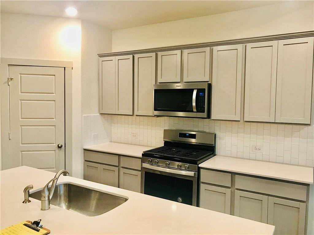 17304 Truffle Falls WAY, Manor, TX 78653