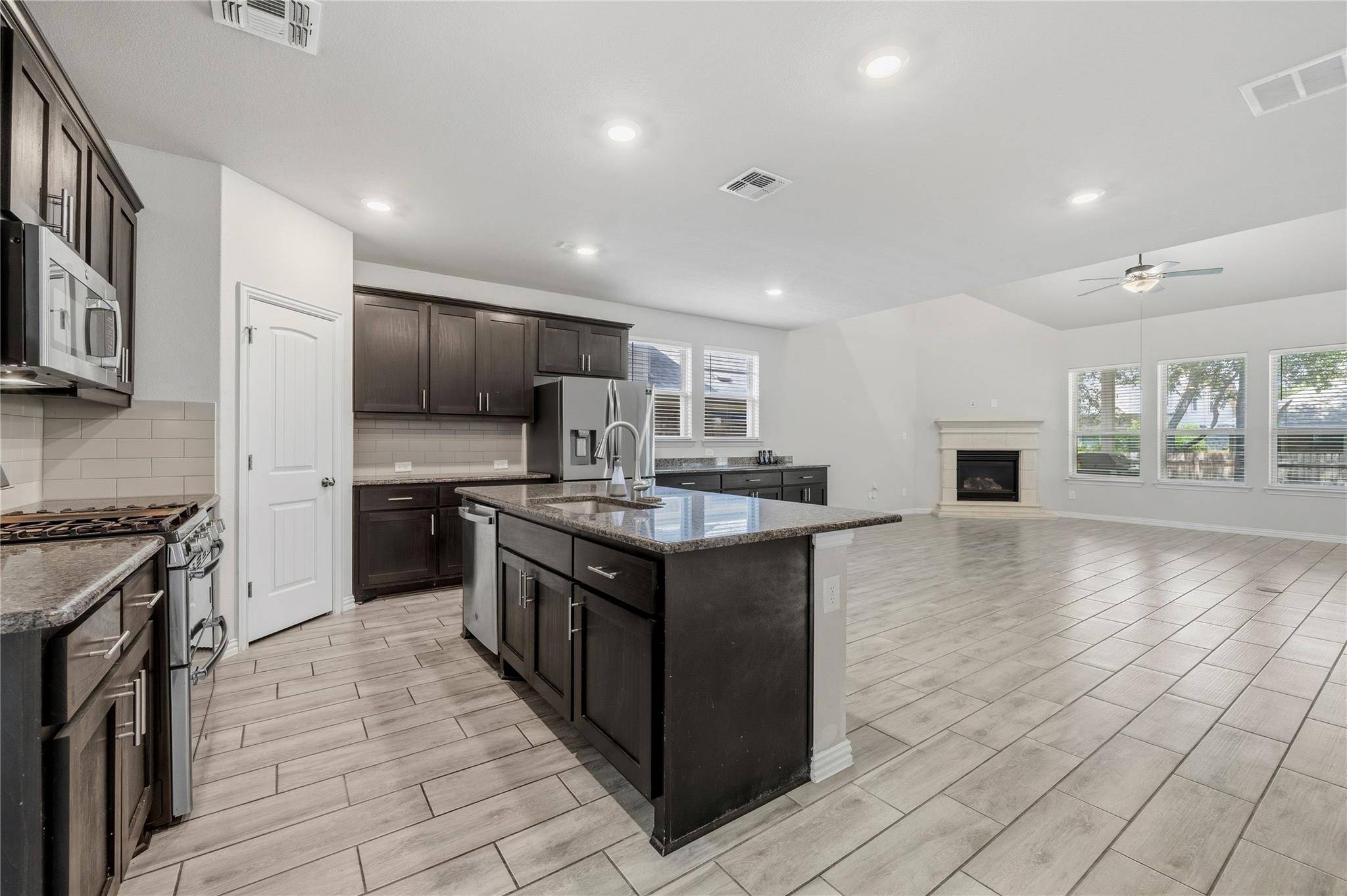 141 Sangaree DR, Buda, TX 78610
