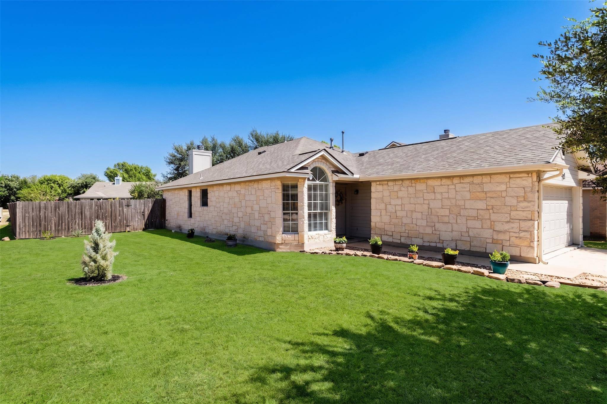 101 Cotton Creek WAY, Hutto, TX 78634