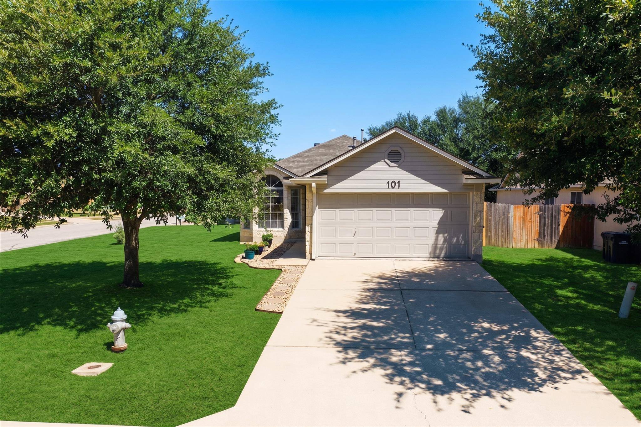 101 Cotton Creek WAY, Hutto, TX 78634
