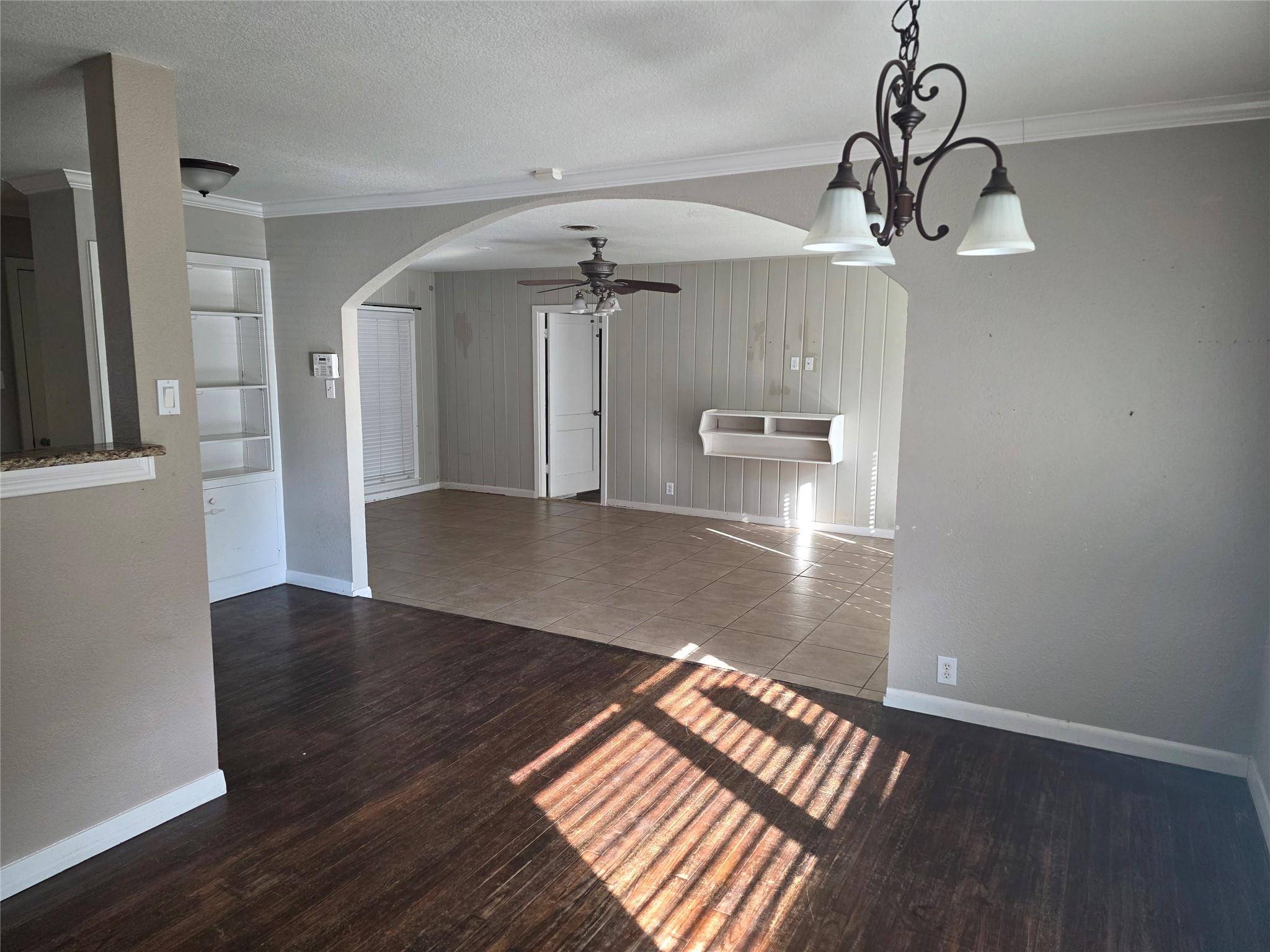 715 Vogel ST, Rockdale, TX 76567