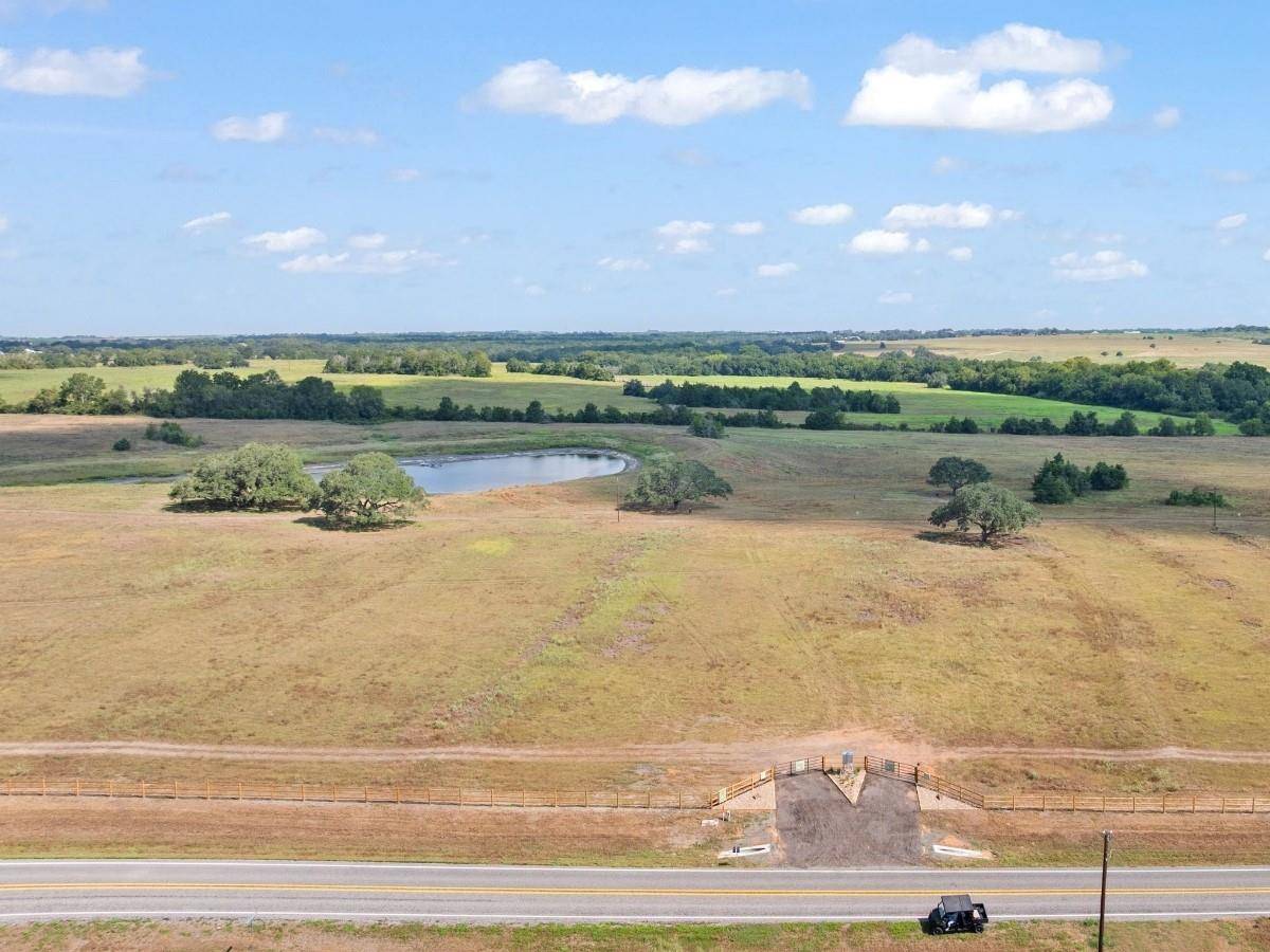 2961 FM 956, Schulenburg, TX 78956