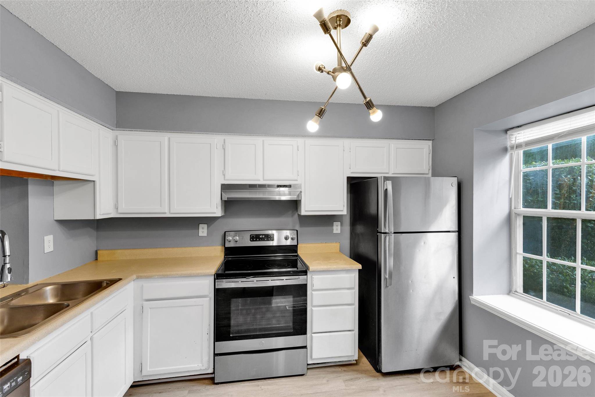 619 Lex DR, Charlotte, NC 28262