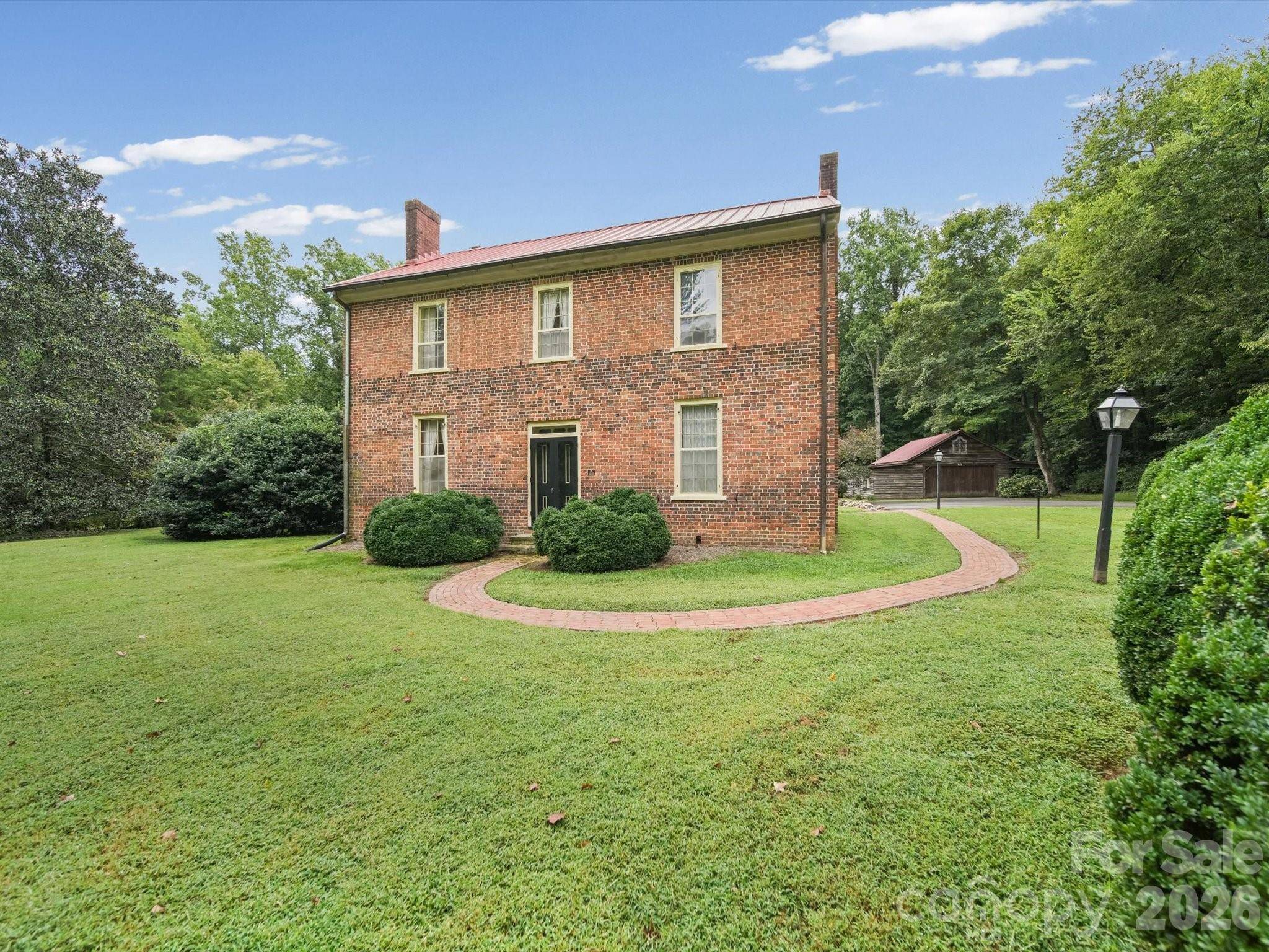 290 E Maple AVE, Mocksville, NC 27028