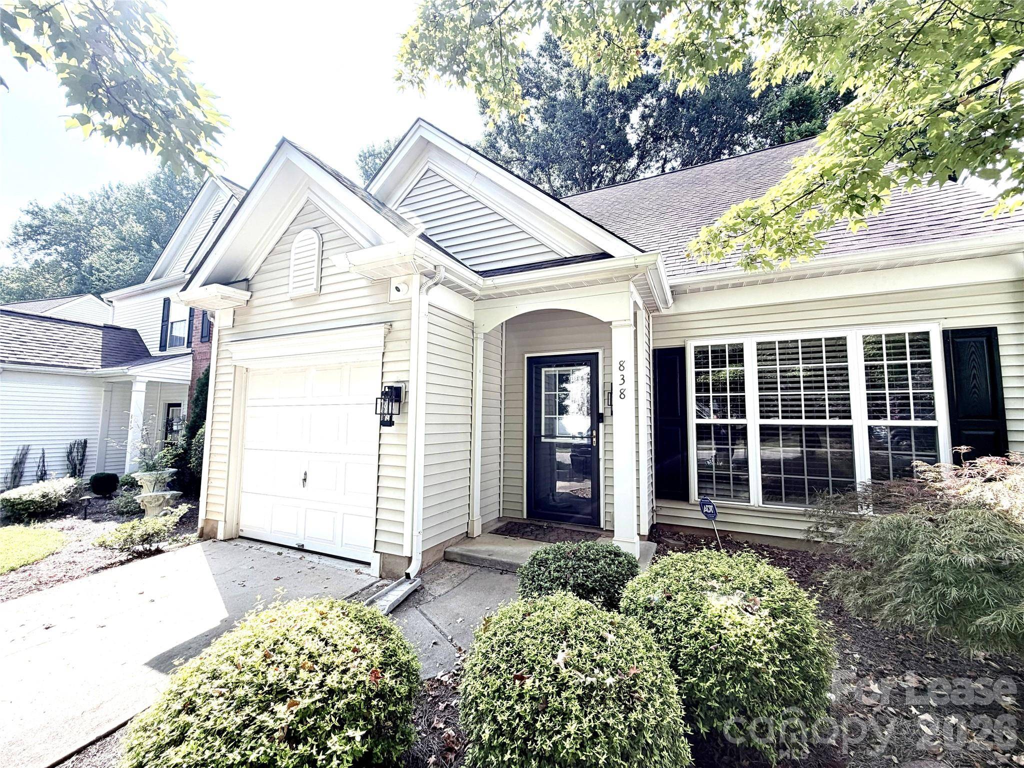 838 Autumn Rain LN, Charlotte, NC 28209