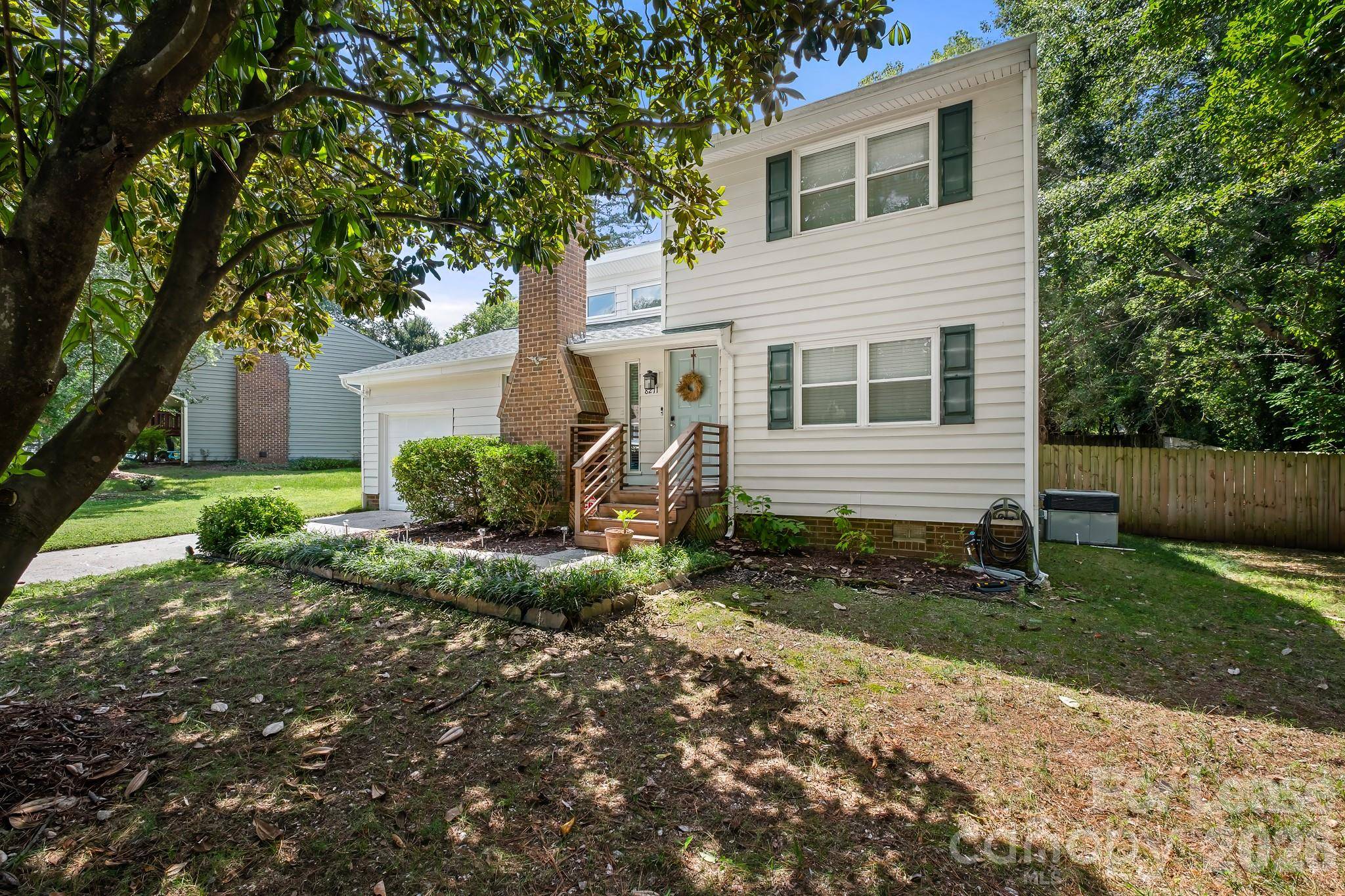 8211 Park Vista CIR, Charlotte, NC 28226