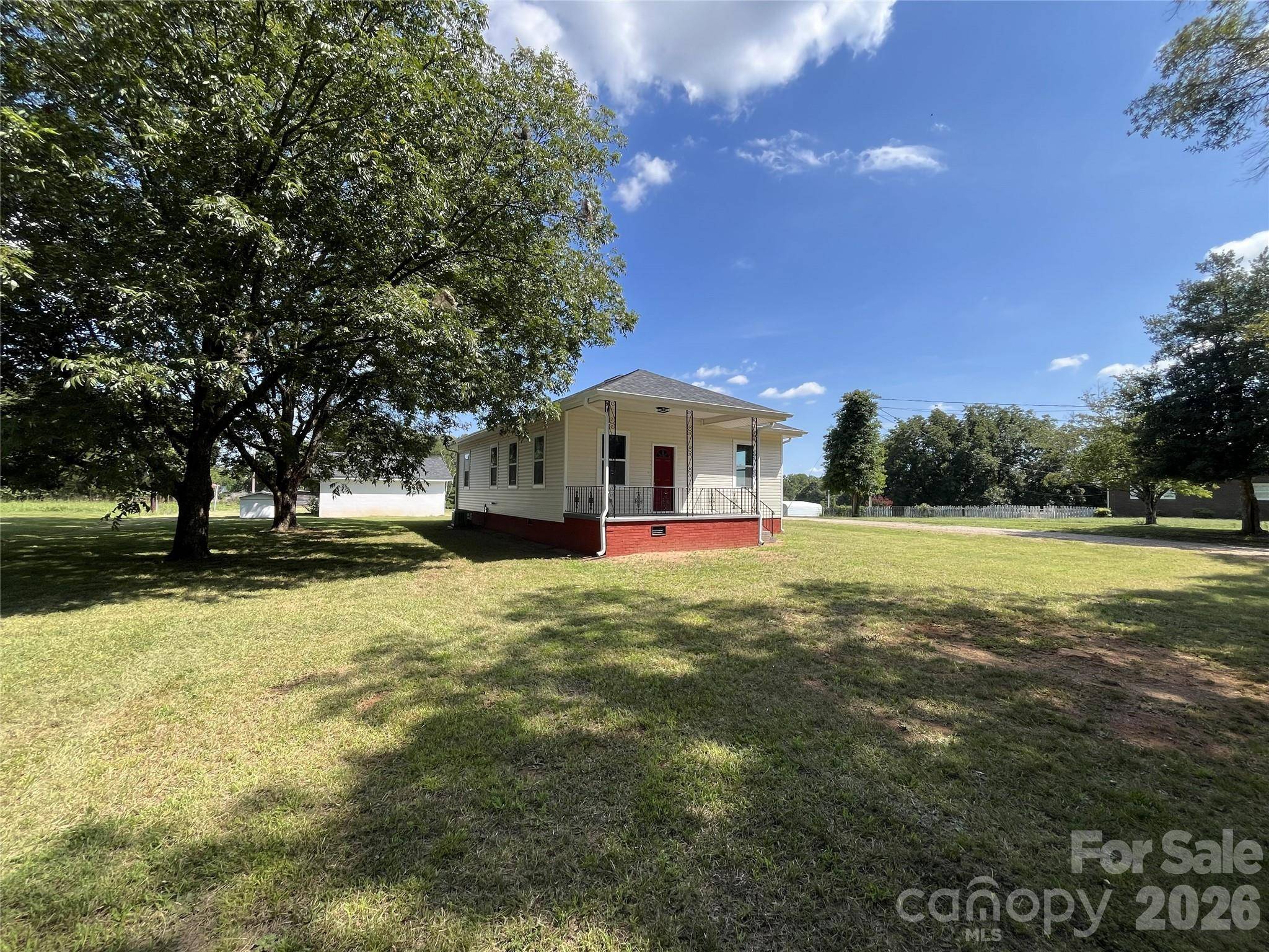 6270 Nc 16 HWY N, Conover, NC 28613