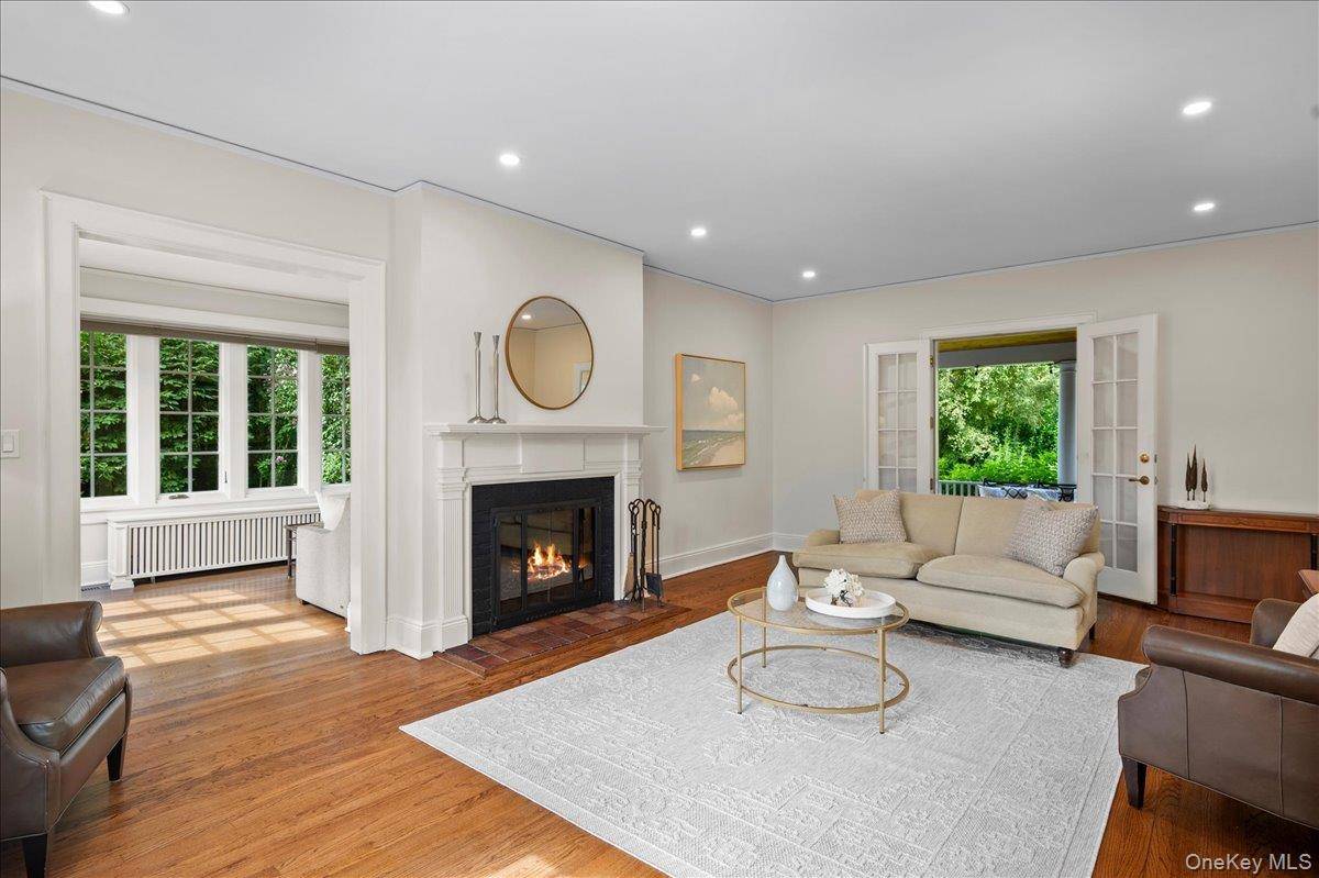12 Linden AVE, Larchmont, NY 10538