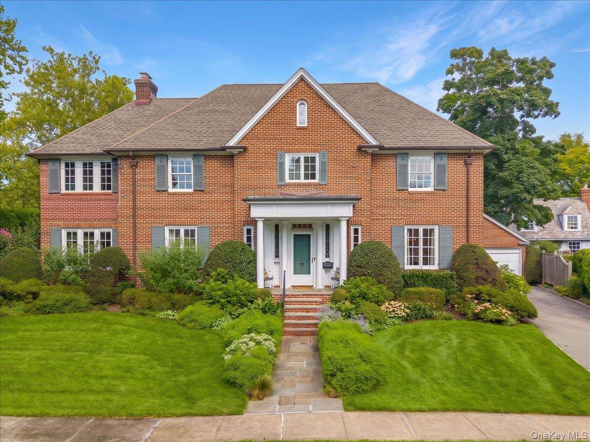 12 Linden AVE, Larchmont, NY 10538