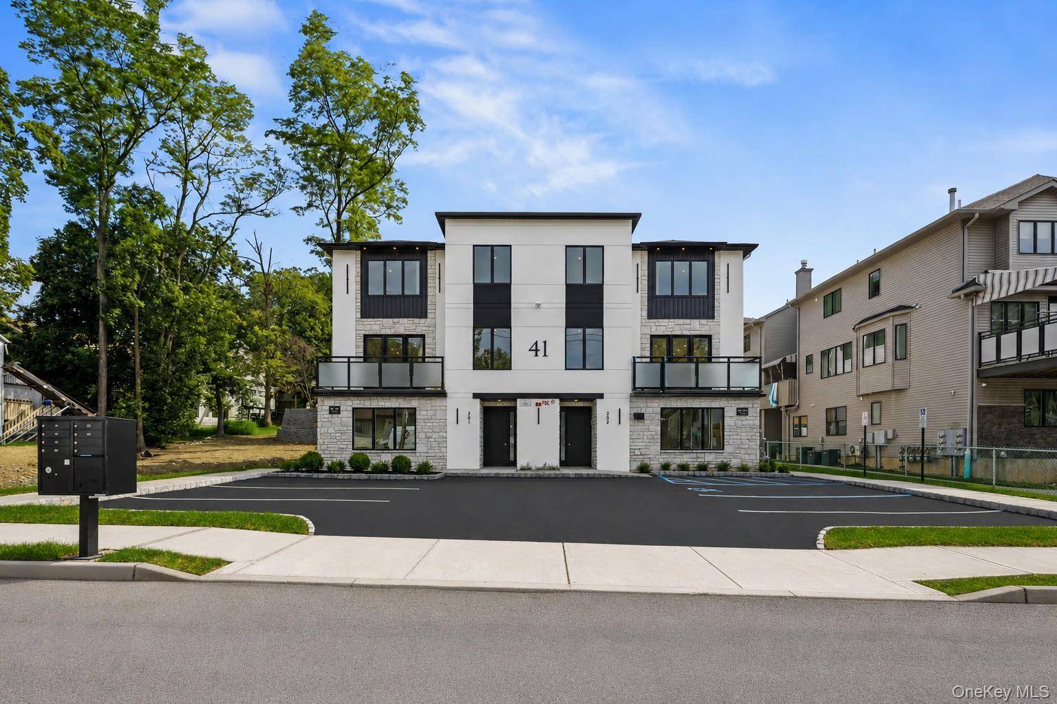 41 Saddle River RD #216, Monsey, NY 10952