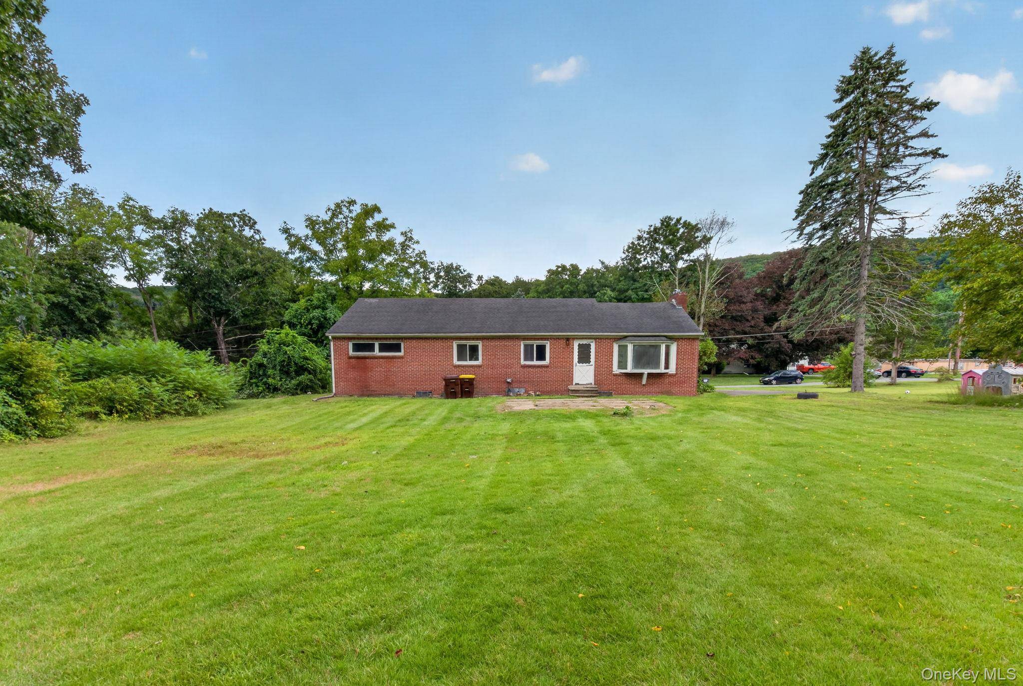 5 Johnson LN, Port Jervis, NY 12780