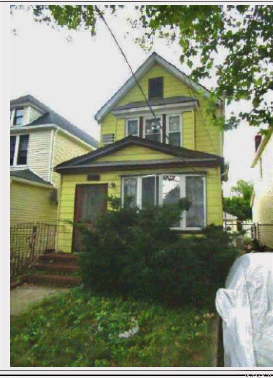 62-95 Austin ST, Rego Park, NY 11374