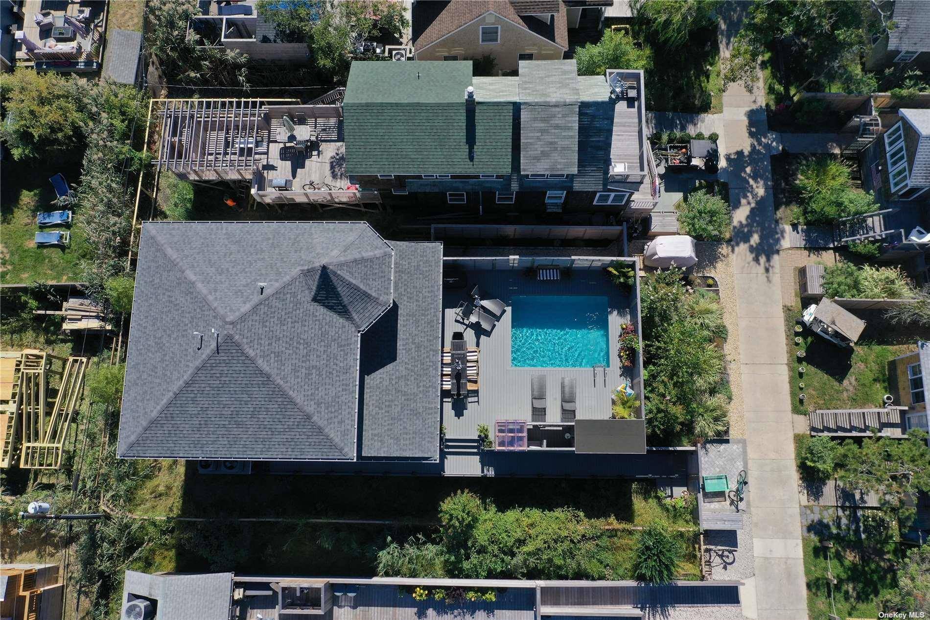 181 Wilmot RD, Ocean Beach, NY 11770