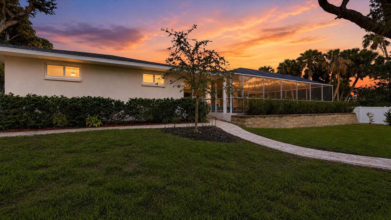 5333 SIESTA CT, Sarasota, FL 34242