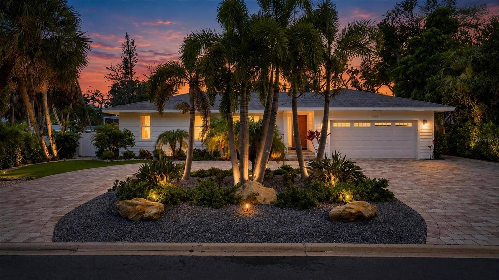 5333 SIESTA CT, Sarasota, FL 34242