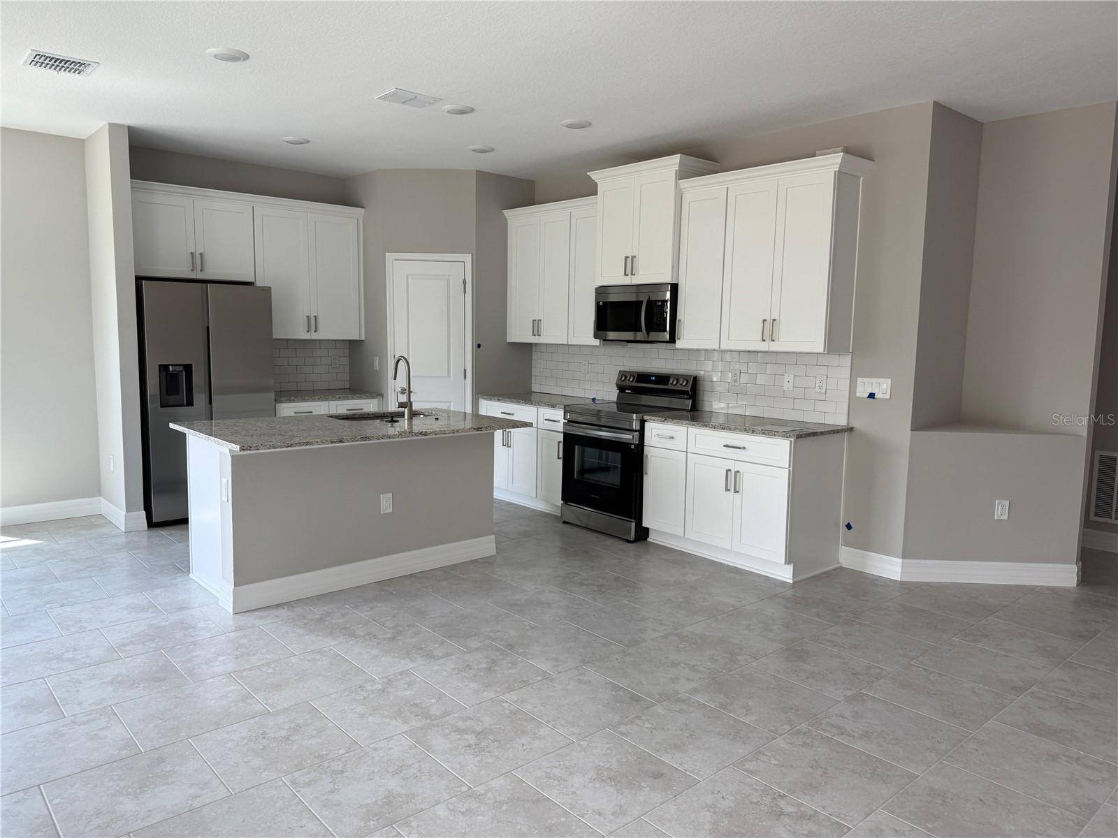 1412 MINNEAPOLIS AVE, North Port, FL 34286