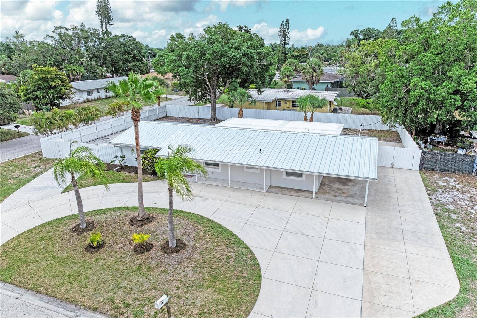 2714 DATURA ST, Sarasota, FL 34239