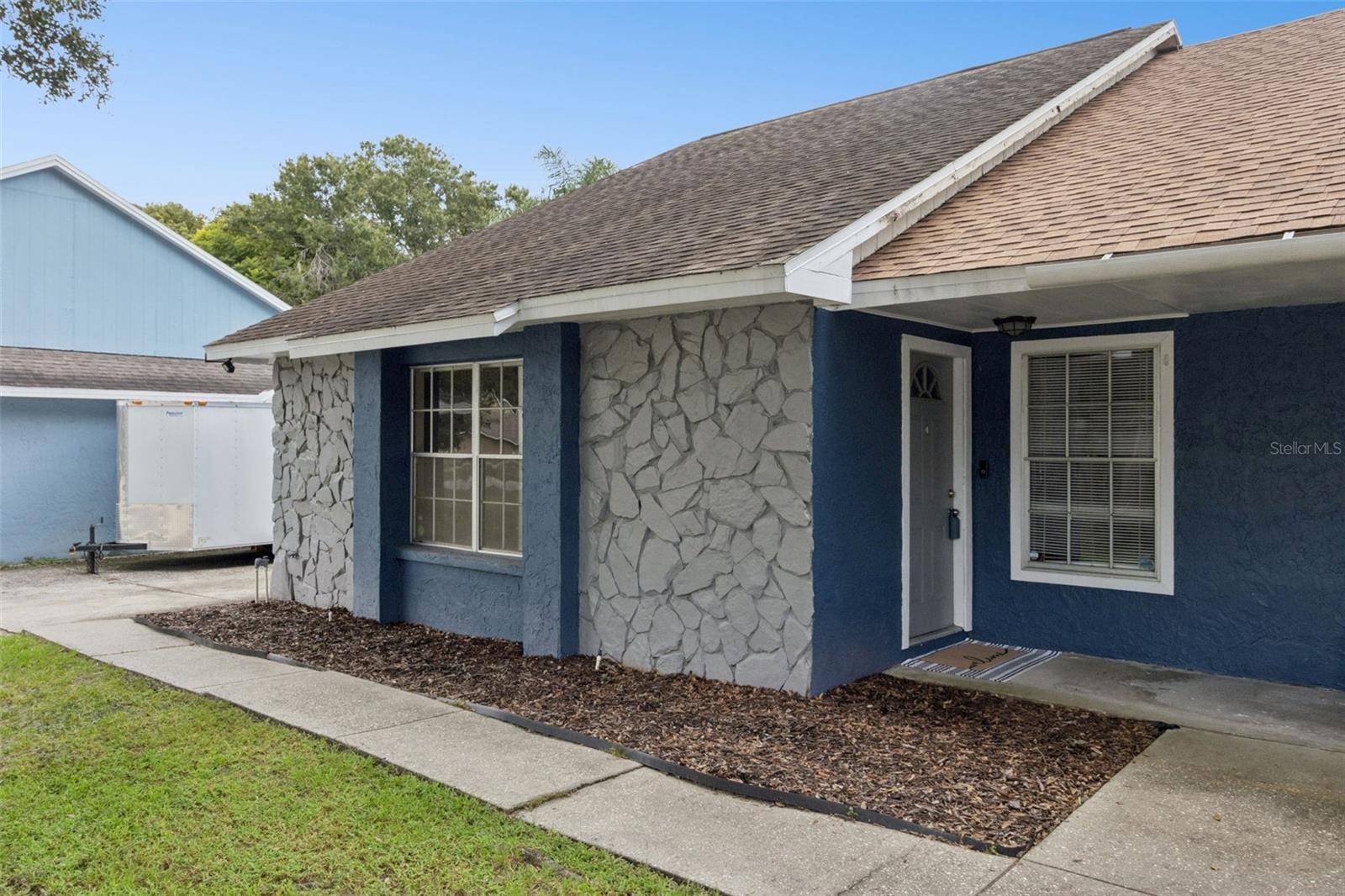 3244 LAUREL DALE DR, Tampa, FL 33618