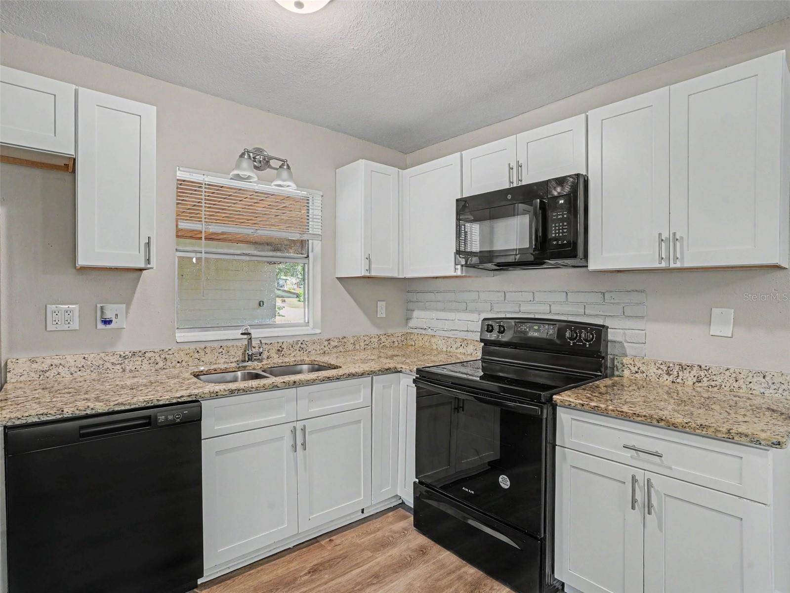 806 AVENUE L SE, Winter Haven, FL 33880