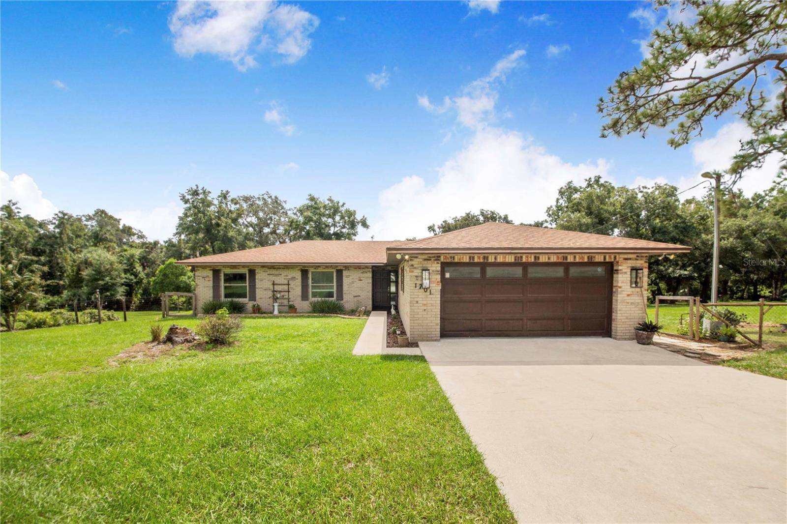 1701 CHAMPAGNE RD, Davenport, FL 33837