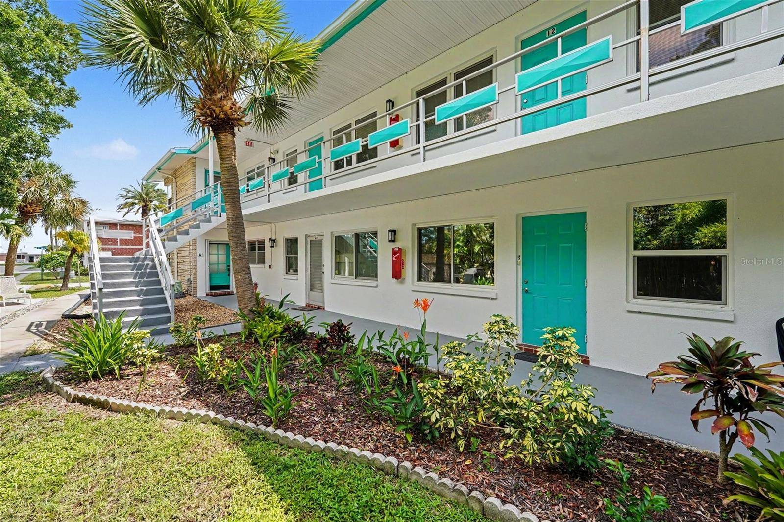 6100 21ST ST N #3, St Petersburg, FL 33714