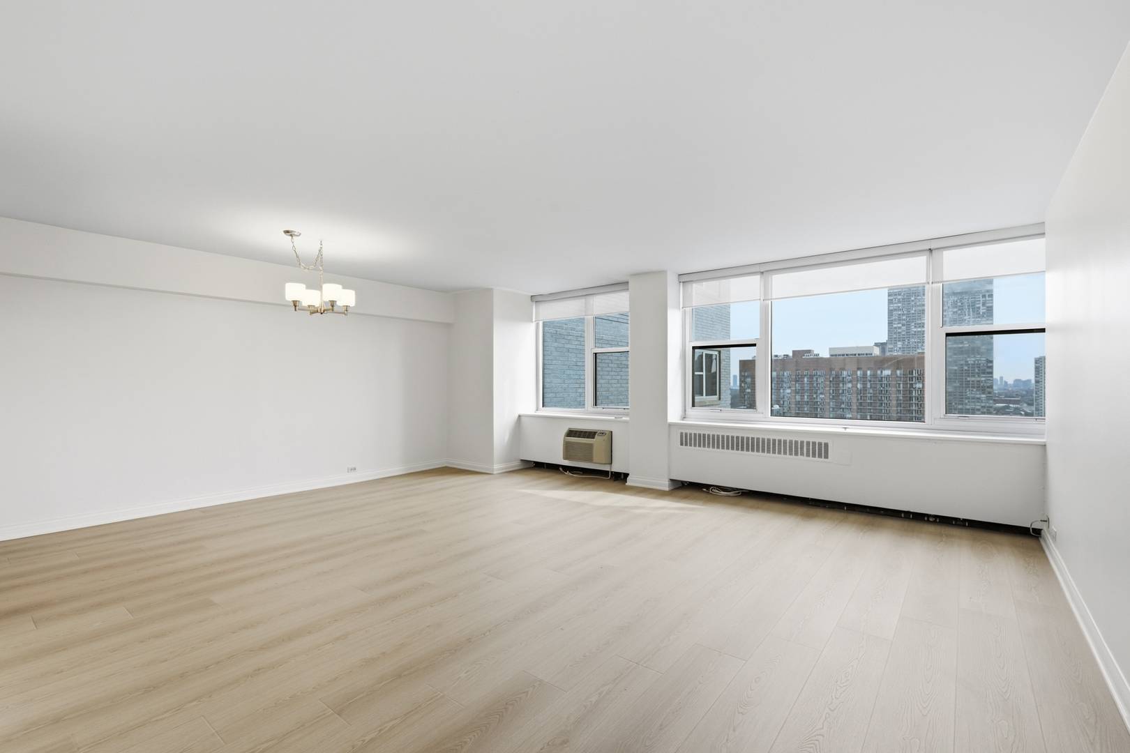 4250 N Marine DR #2210, Chicago, IL 60613