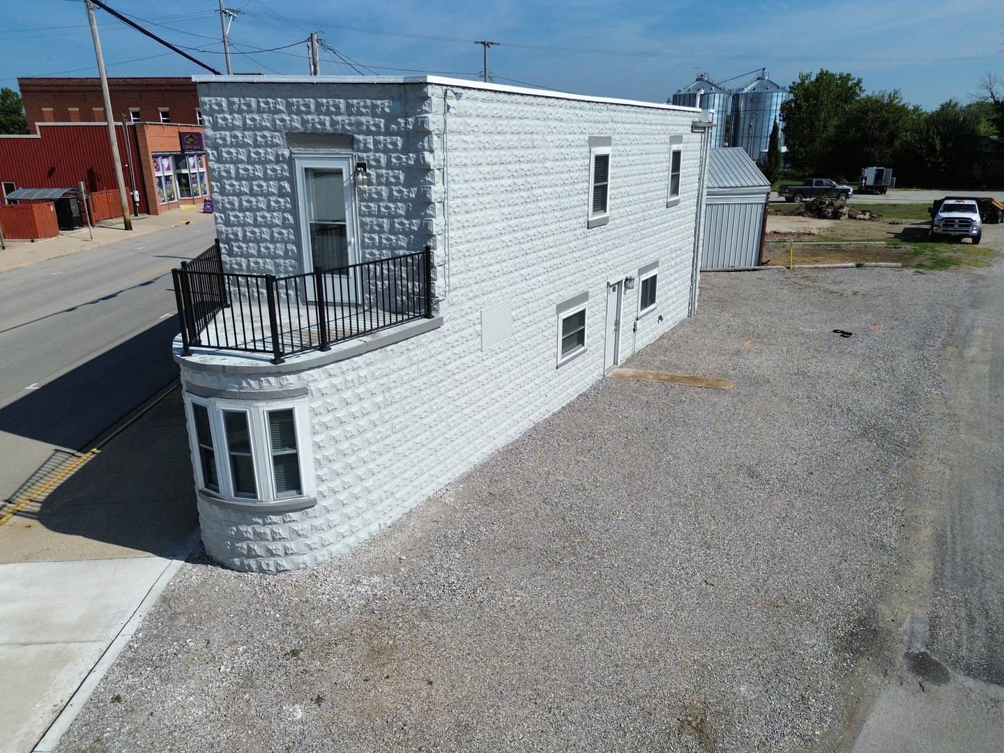 225 Main ST S, Clay City, IL 62824
