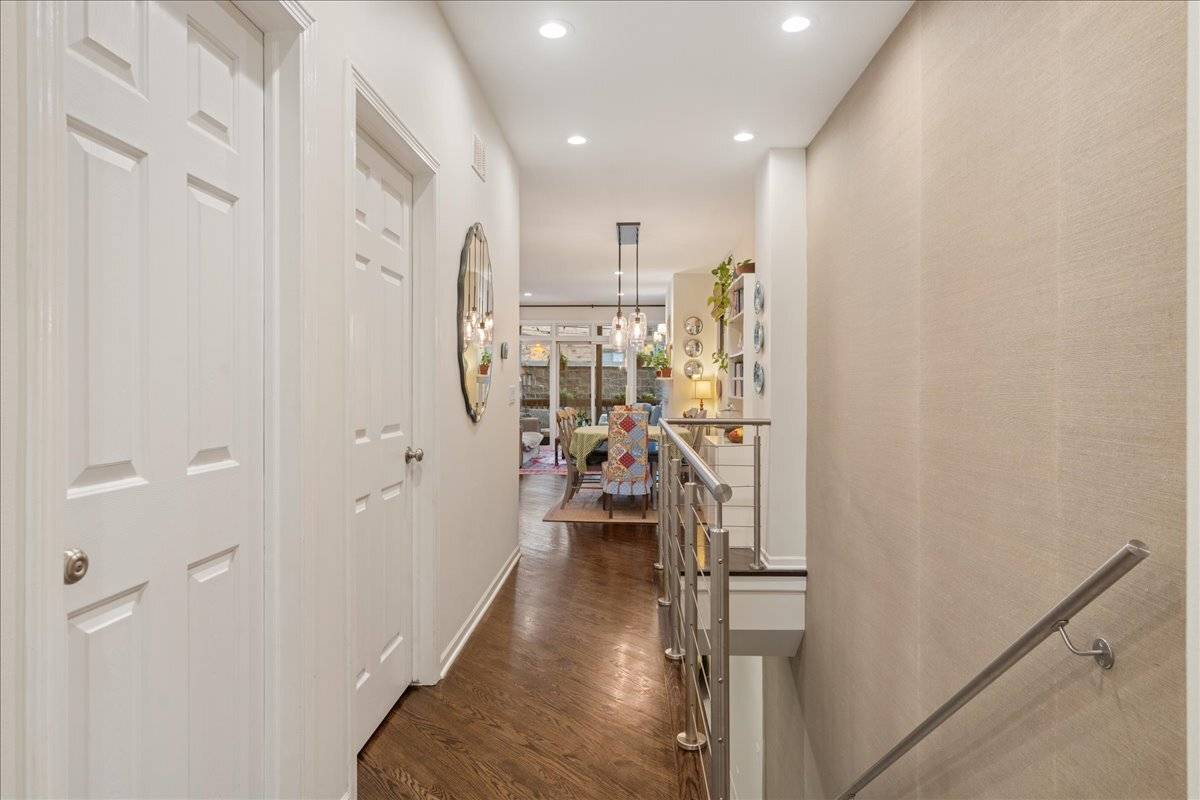 859 W Wrightwood AVE #1, Chicago, IL 60614