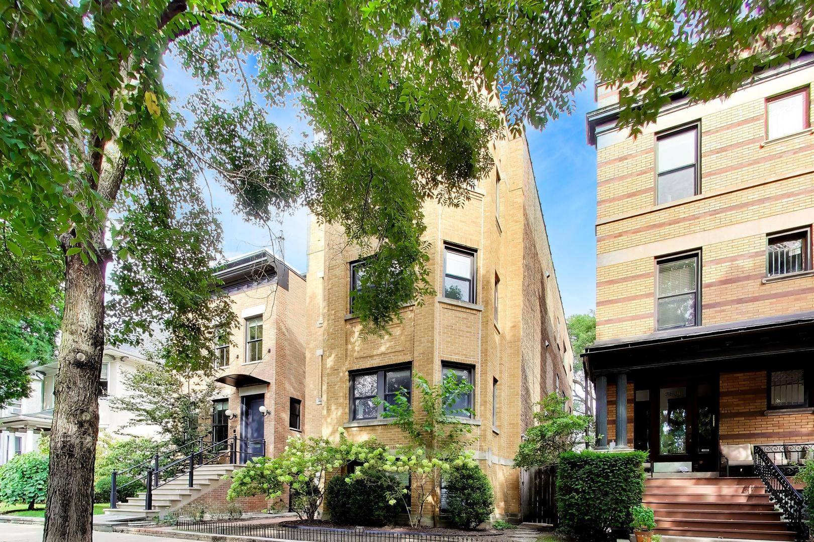 3505 N Janssen AVE #2, Chicago, IL 60657