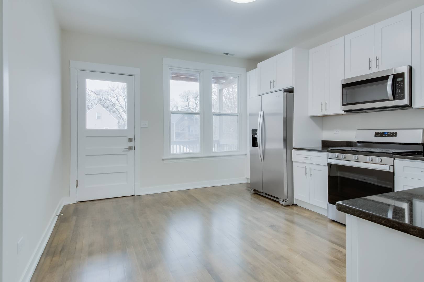 2842 N Avers AVE #2, Chicago, IL 60618