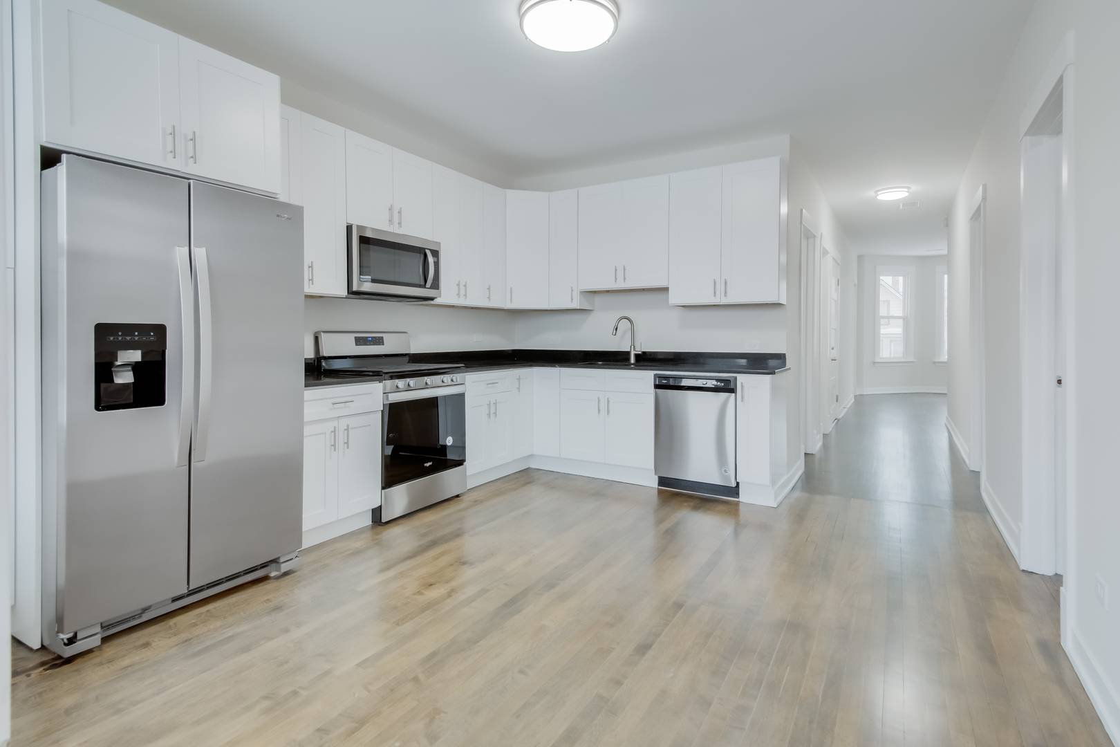 2842 N Avers AVE #2, Chicago, IL 60618