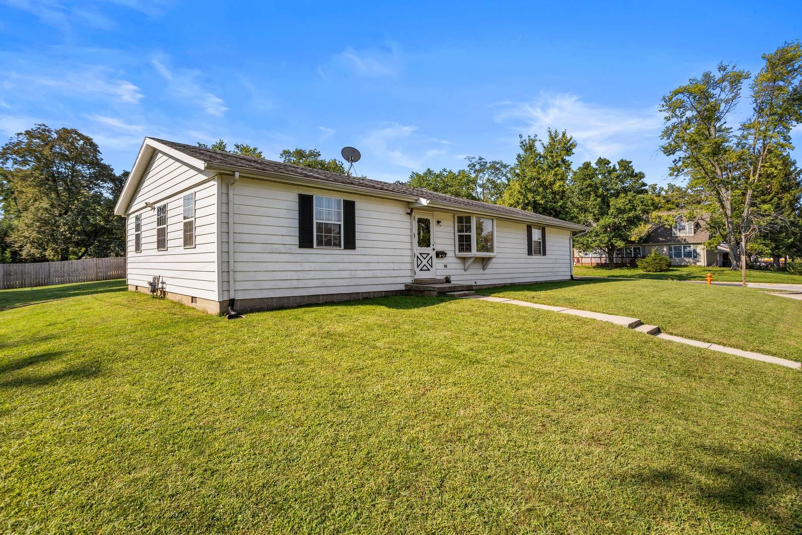 1701 E WASHINGTON ST, Urbana, IL 61802