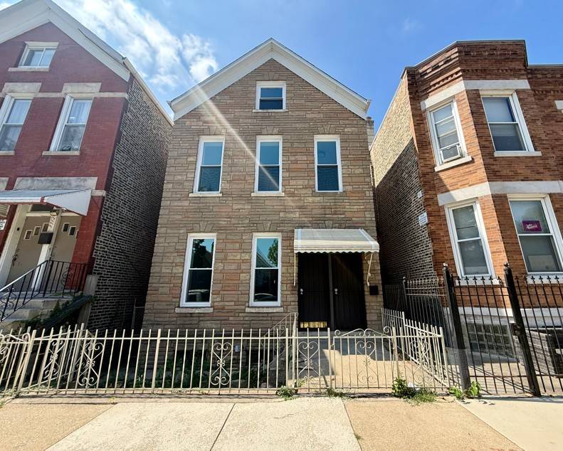 3710 S Wood ST #1, Chicago, IL 60609