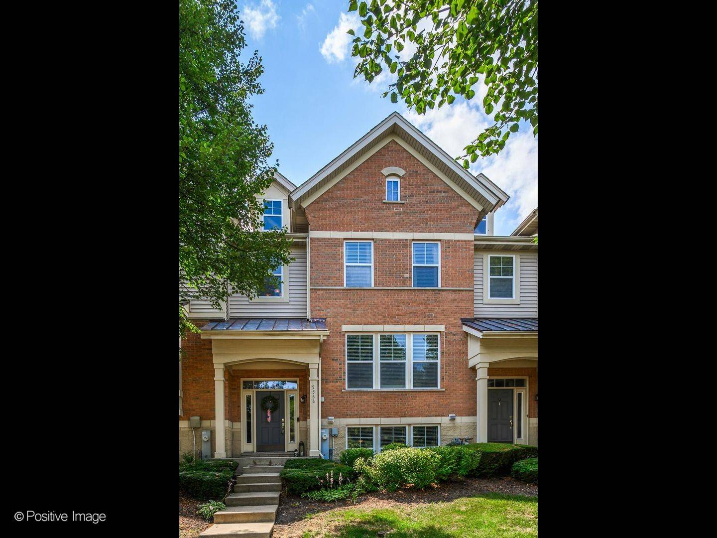5566 Cloverdale RD, Hanover Park, IL 60133