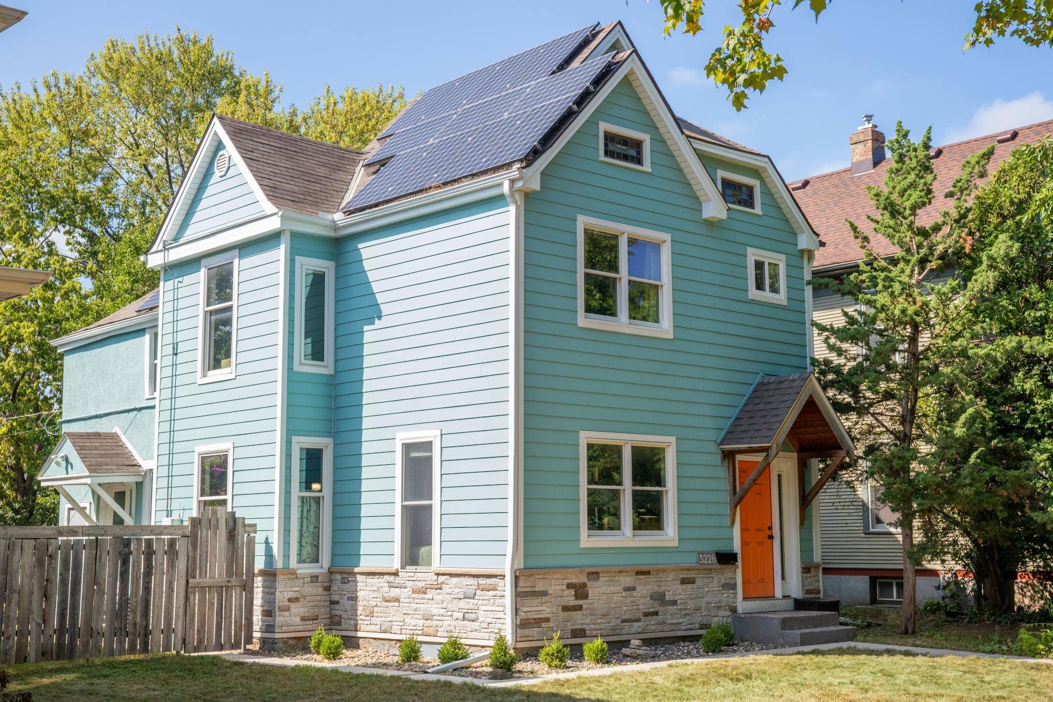 3228 Pillsbury AVE S, Minneapolis, MN 55408