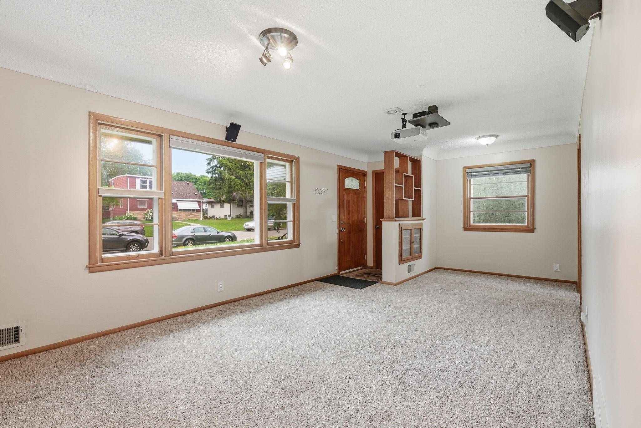 5132 4th ST NE, Columbia Heights, MN 55421
