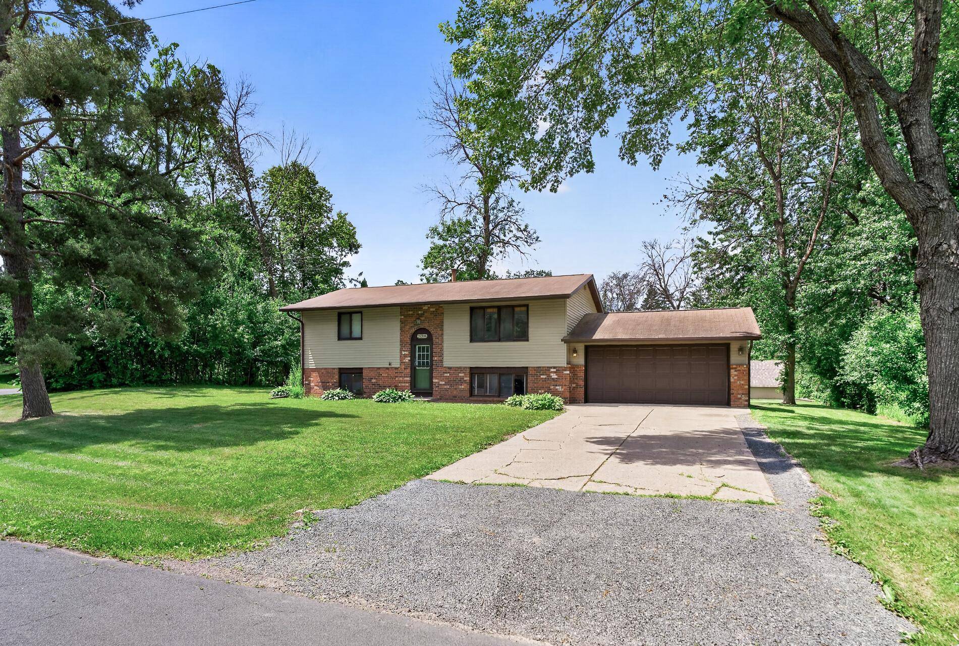 21306 Heath AVE N, Forest Lake, MN 55025