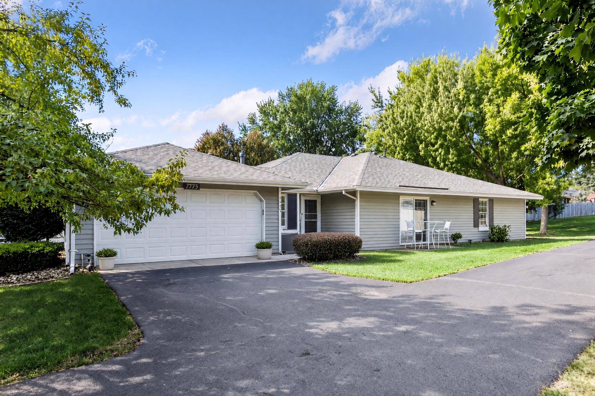 7775 Glenda CT, Apple Valley, MN 55124
