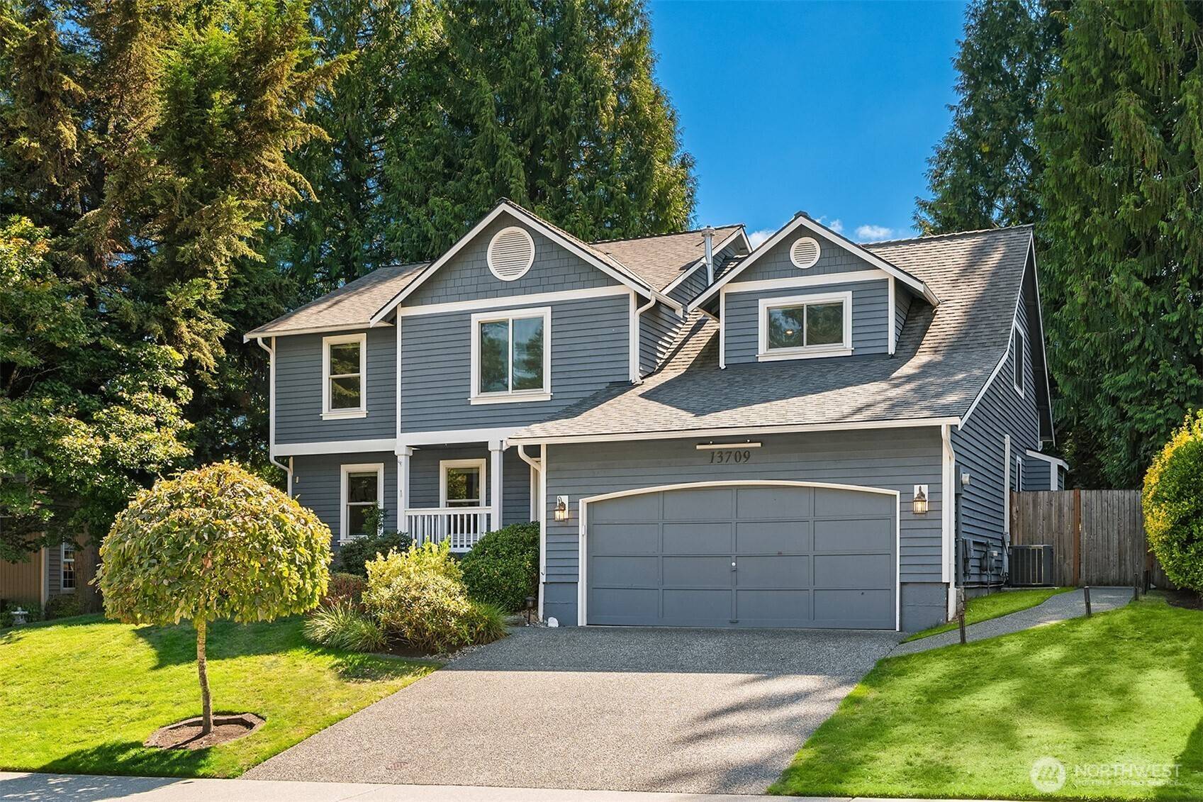 13709 NE 93rd ST, Redmond, WA 98052