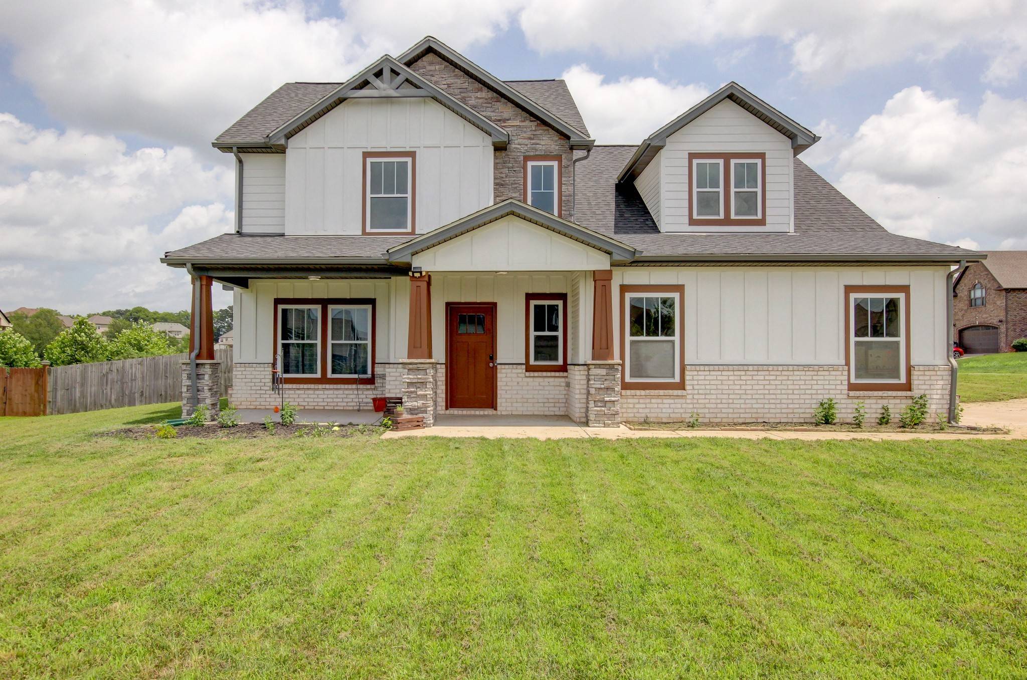 313 Piedmont Pl, Clarksville, TN 37043