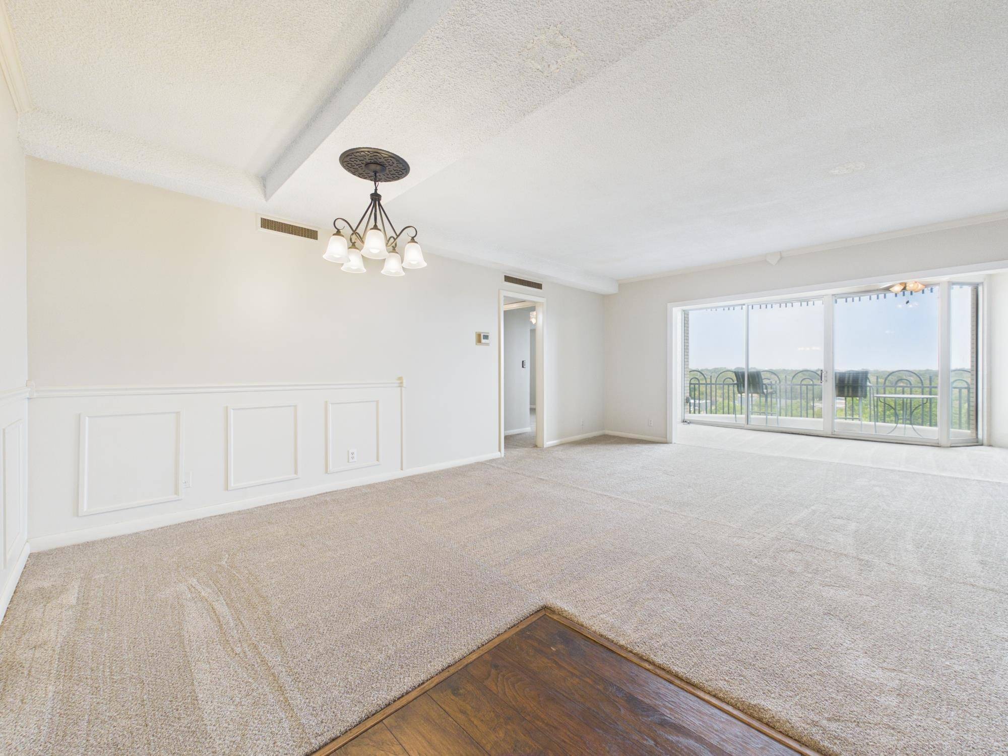 5051 E Lincoln St, Wichita, KS 67218