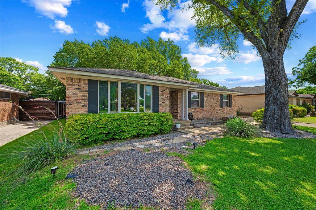 2536 Saint Francis Avenue, Dallas, TX 75228