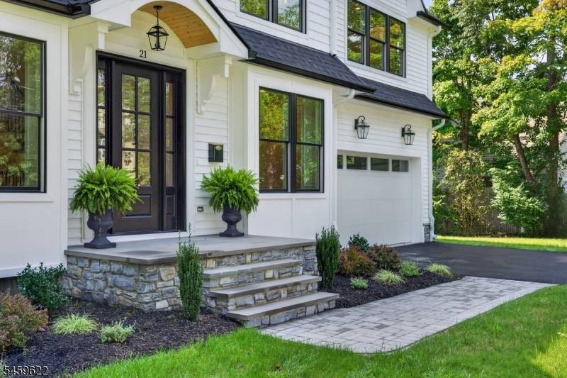 21 Pomona Ave, Pequannock Twp., NJ 07444